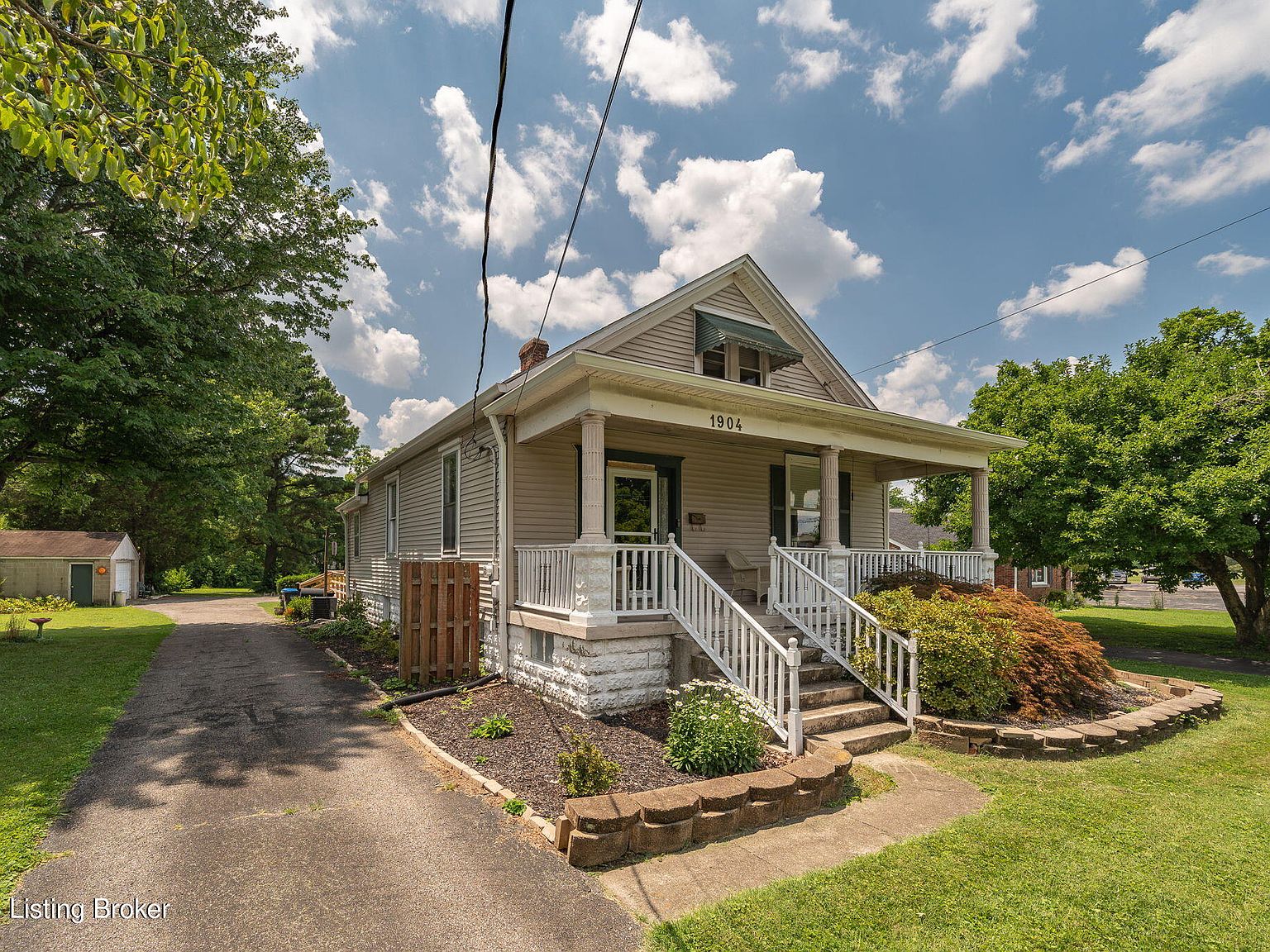 1904 Rockford Ln, Louisville, KY 40216 Zillow