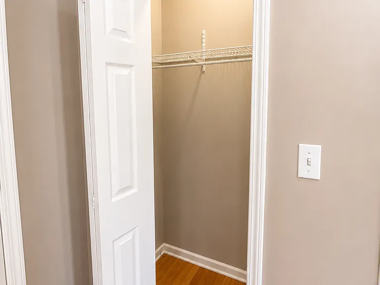6038 N Claremont Ave #3N — Photo 8