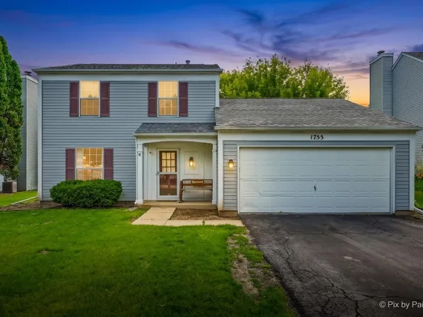 1755 Mission Hills Dr, Elgin, IL 60123