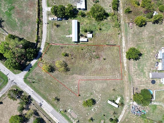 2nd image of 2546 Elmwood Dr