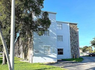 7101 SW 89th Ct APT 110, Miami, FL 33173