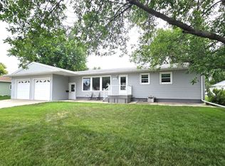 320 W 6th St, Miller, SD 57362
