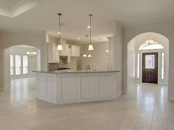 4th image of 6 Arden Ct