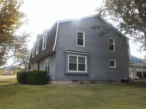 2nd image of 1 Linkshire Dr