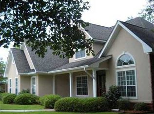 202 Rue St, Ocean Springs, MS 39564