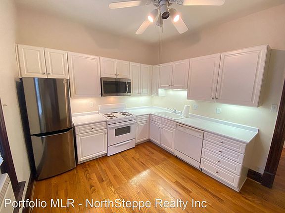 3rd image of 97 E Lincoln St #3243051
