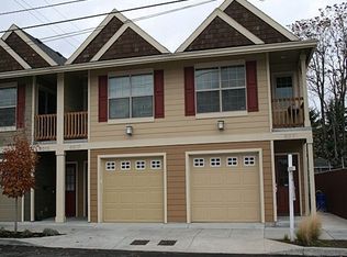 6021 NE Holladay St, Portland, OR 97213