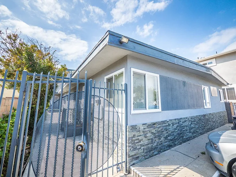 2231 S. Hauser Blvd — Photo 32