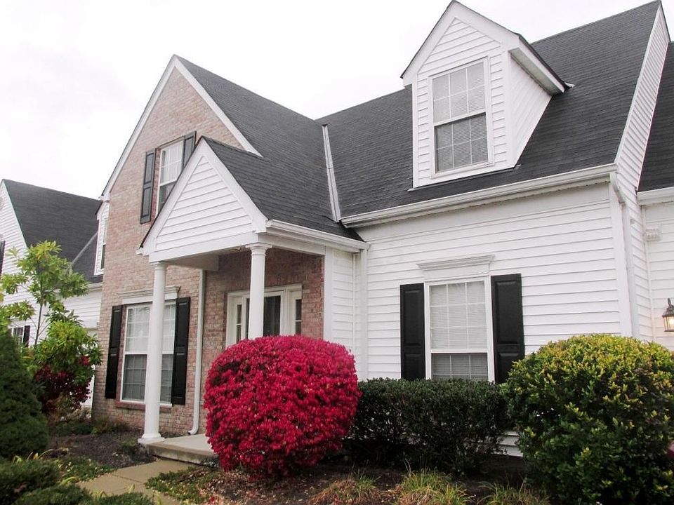 1st image of 8636 Lazelle Village Dr