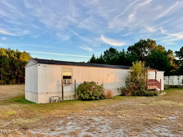 1191 Clayton Rd, Godwin, NC 28344