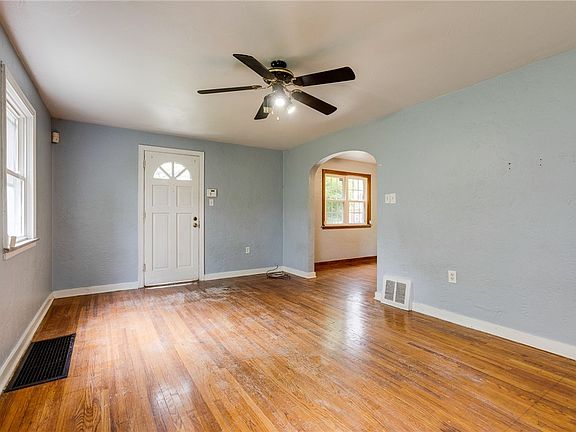 5th image of 361 Orin St
