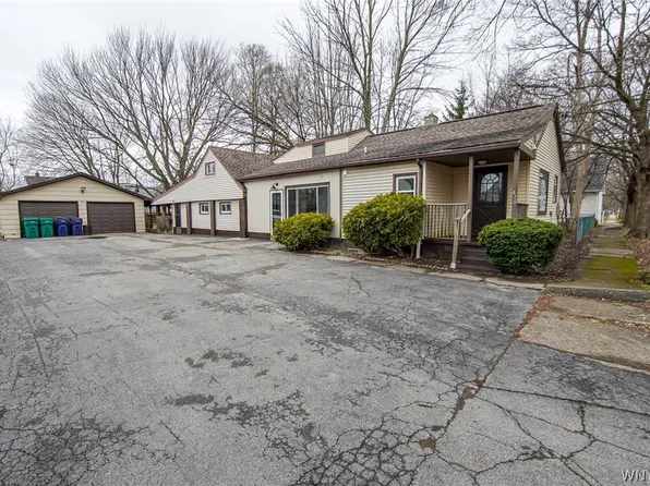 476 78th St, Niagara Falls, NY 14304