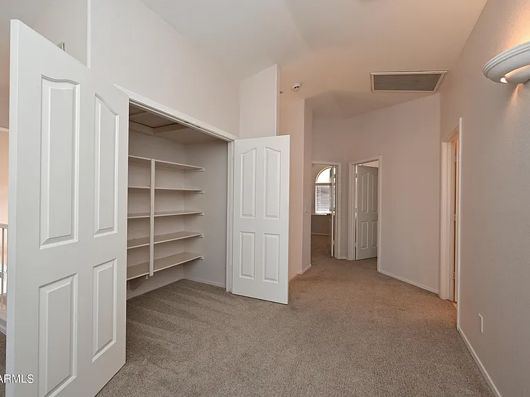 5730 E Gelding Dr — Photo 35