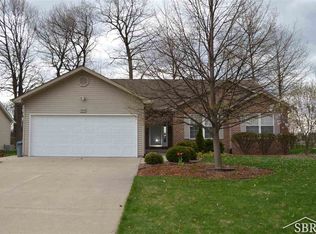 3843 Barrington Cir, Saginaw, MI 48603