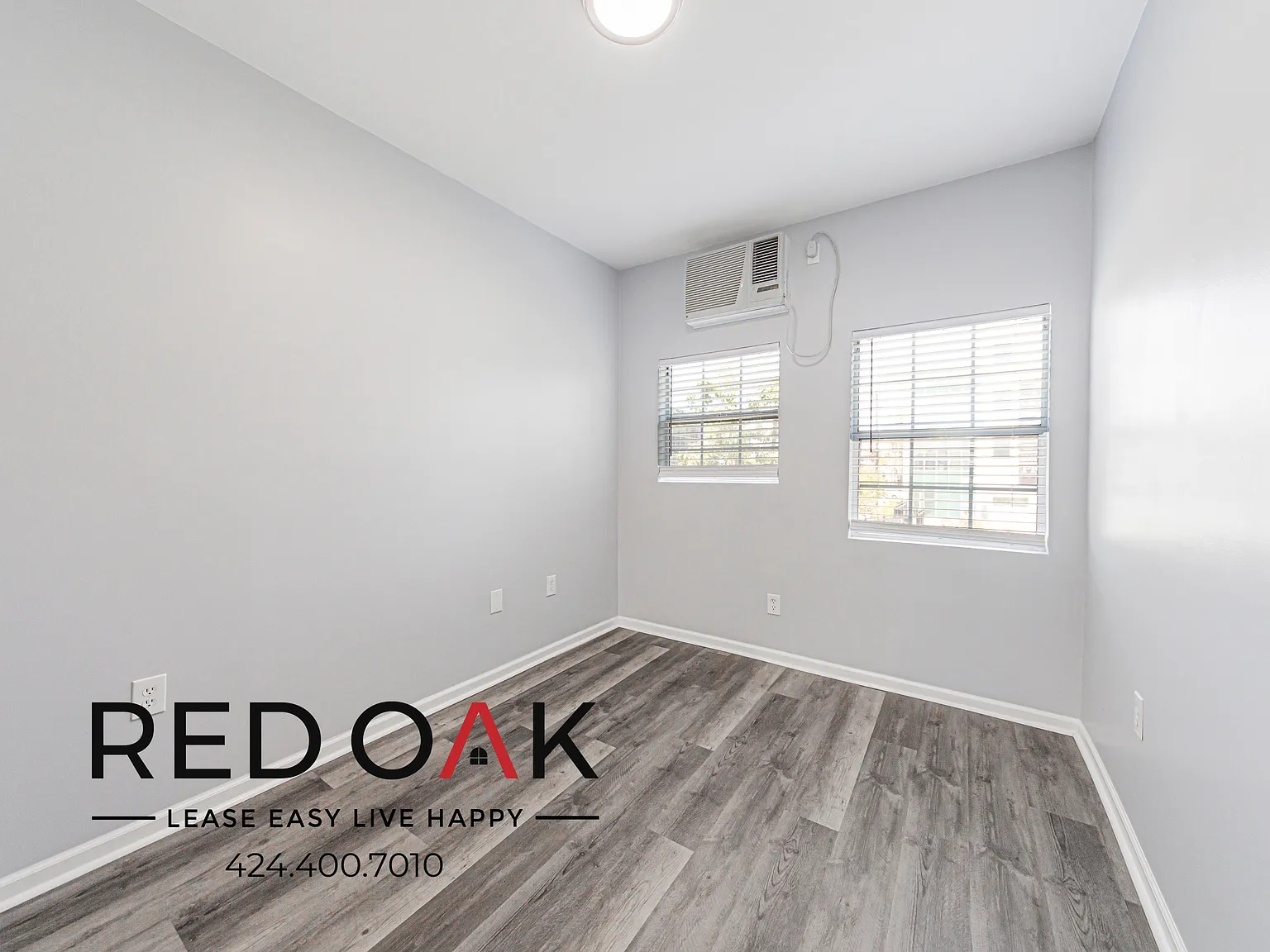 Bright and Welcoming Two Bedroom with Stainless Steel Appliances and Included Parking ~ Just Outs... — Photo 3