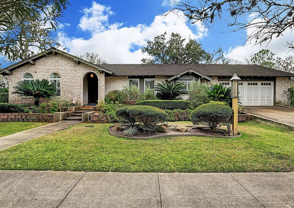 1st image of 5219 Shady Oaks Ln