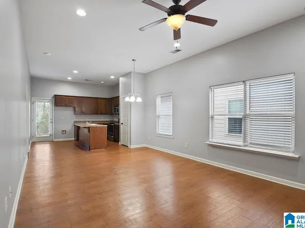 237 The Heights Dr, Calera, AL 35040