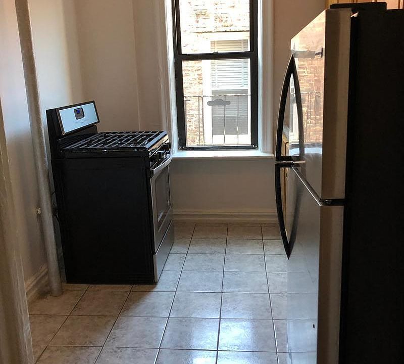 2nd image of 1746 President St APT 3C