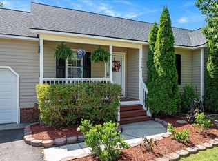 1116 Forest Glen Dr, Raleigh, NC 27603