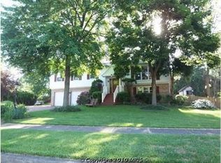 4209 Whitacre Rd, Fairfax, VA 22032