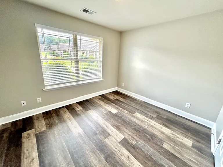 1089 Burwell Rd — Photo 8