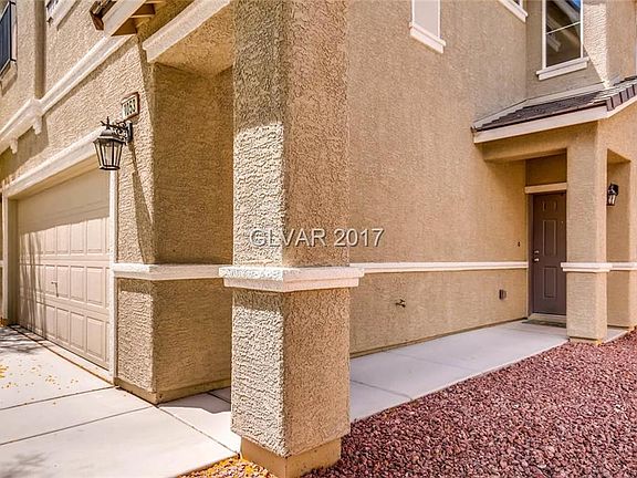 3rd image of 1053 Water Cove St