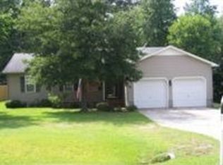 218 S Creek Dr, Jacksonville, NC 28540