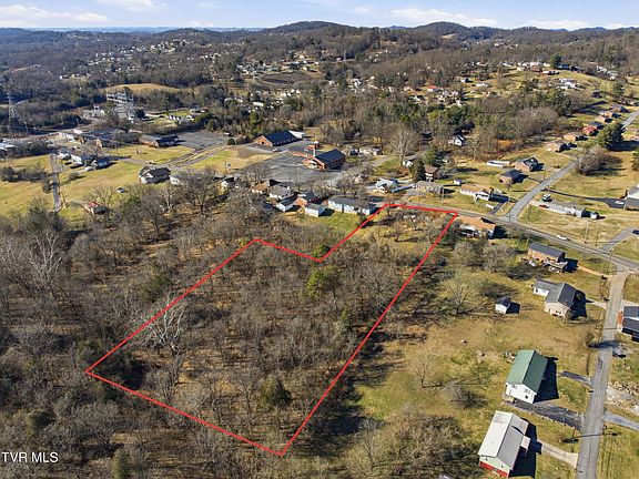 5th image of 1515 Bloomingdale Rd