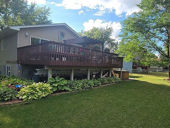 3rd image of 9940 Trenton Ln N
