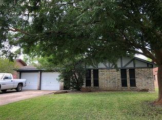 1008 Molina Dr, Angleton, TX 77515