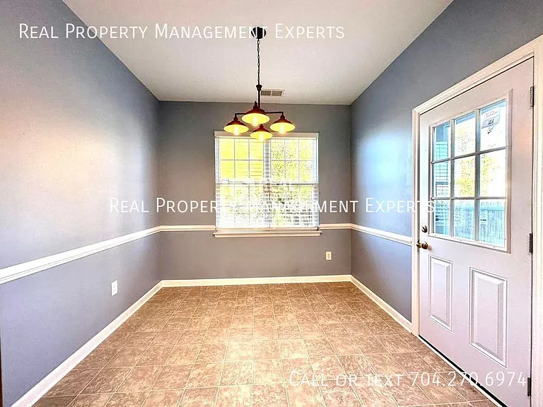 8815 Firestreak Dr — Photo 7