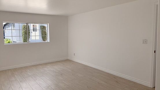 3rd image of 2450 N Naomi St #2