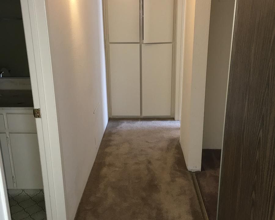 1st image of 433 N Jackson St APT 306