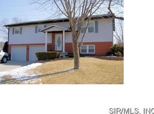 1018 Harbor Ct, Columbia, IL 62236