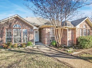 3228 Shadow Trl, Denton, TX 76207