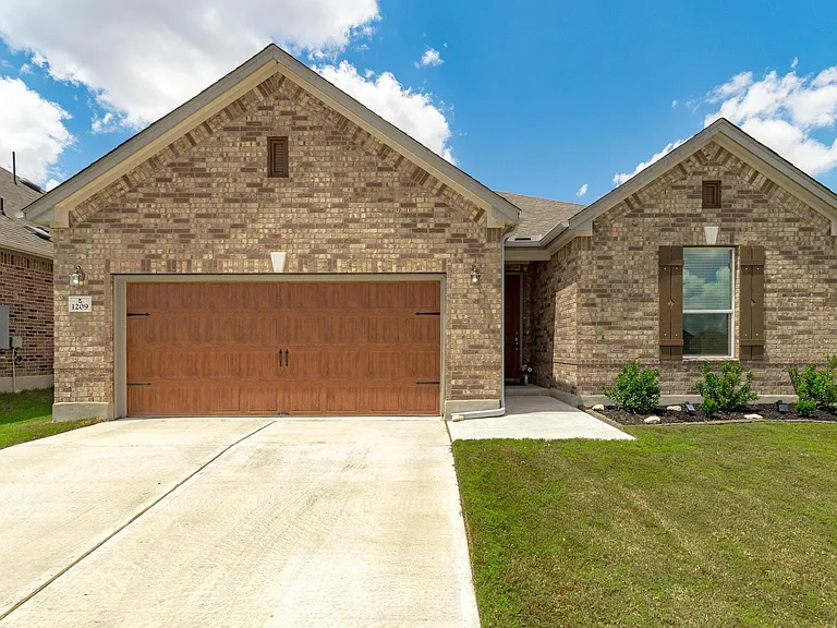 1209 Backcountry Dr — Photo 33
