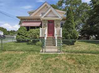 236 Becker Ave E, Riverside, RI 02915