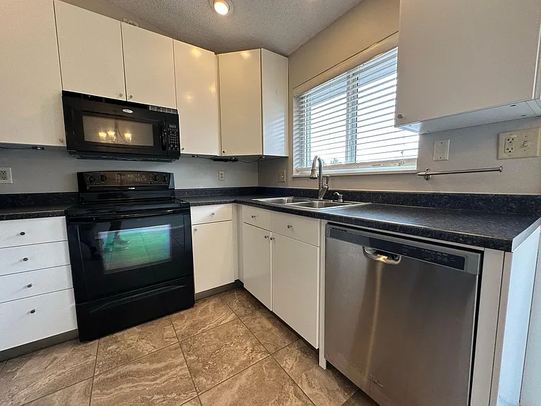 2987 Valarie Cir — Photo 10