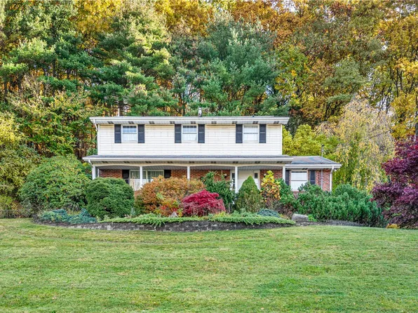 1546 Saxonburg Rd, Natrona Heights, PA 15065