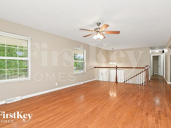 4th image of 6 Rouen Ct