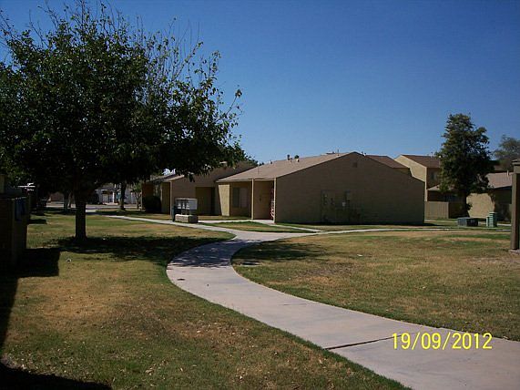 1st image of 554 Grape Ave #1