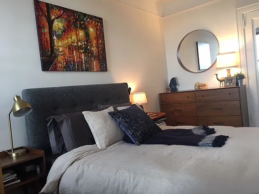 Rented by NYLA Realty | media 4