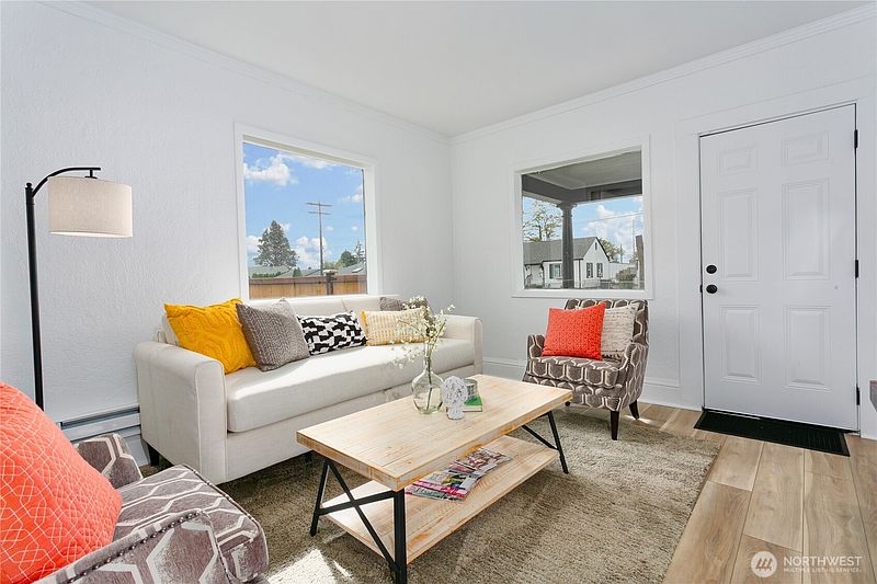 5th image of 6443 S Warner Street