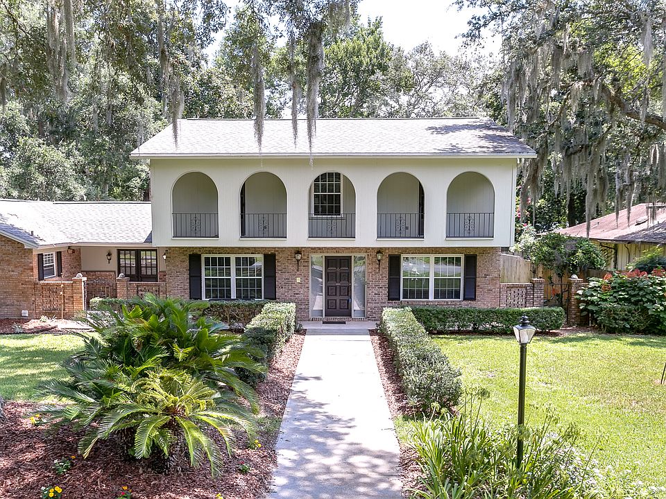 1st image of 2875 Admirals Walk Dr W