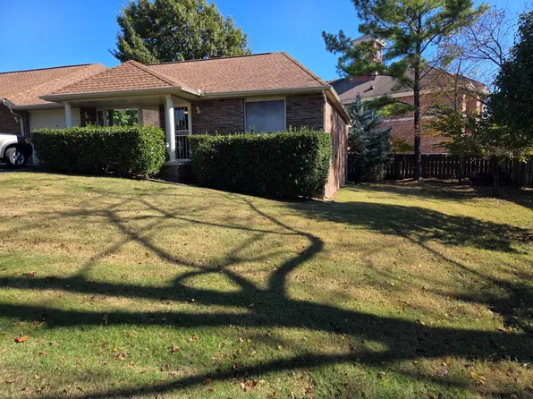 515 Gentry St APT 10, Mountain Home, AR 72653