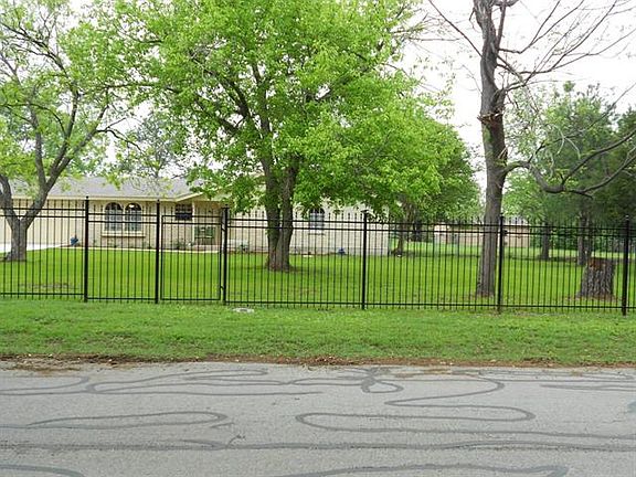 3rd image of 12456 Lake Forest Dr