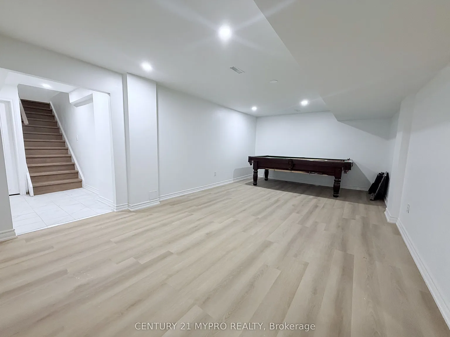 2 bed, $2,250 — Photo 4