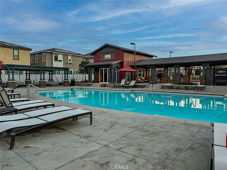 40247 Birchfield Dr — Photo 29