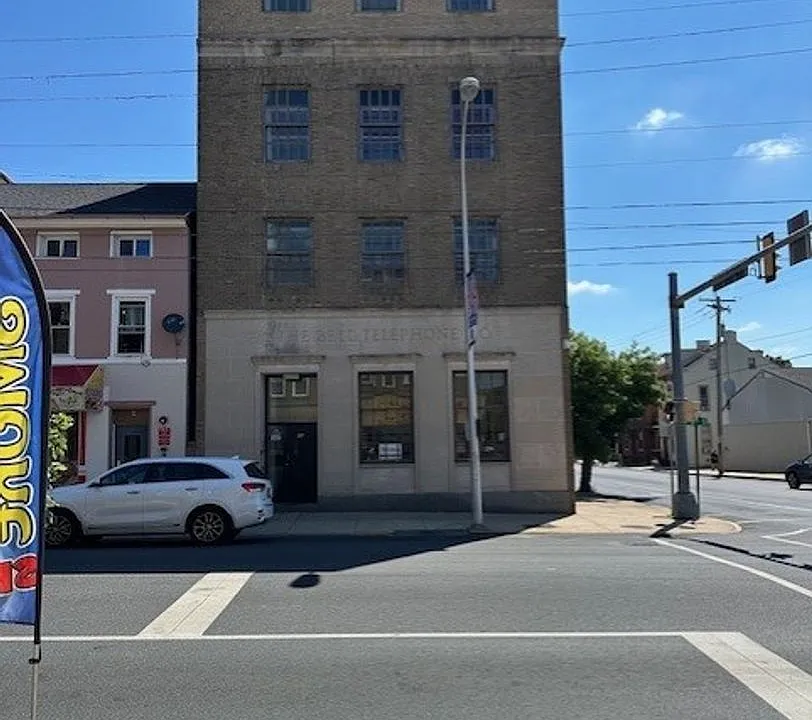 46 S 8th St #304