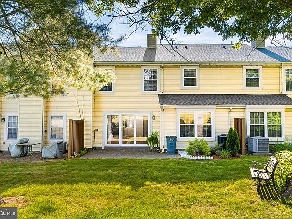 2nd image of 432 Revere Dr